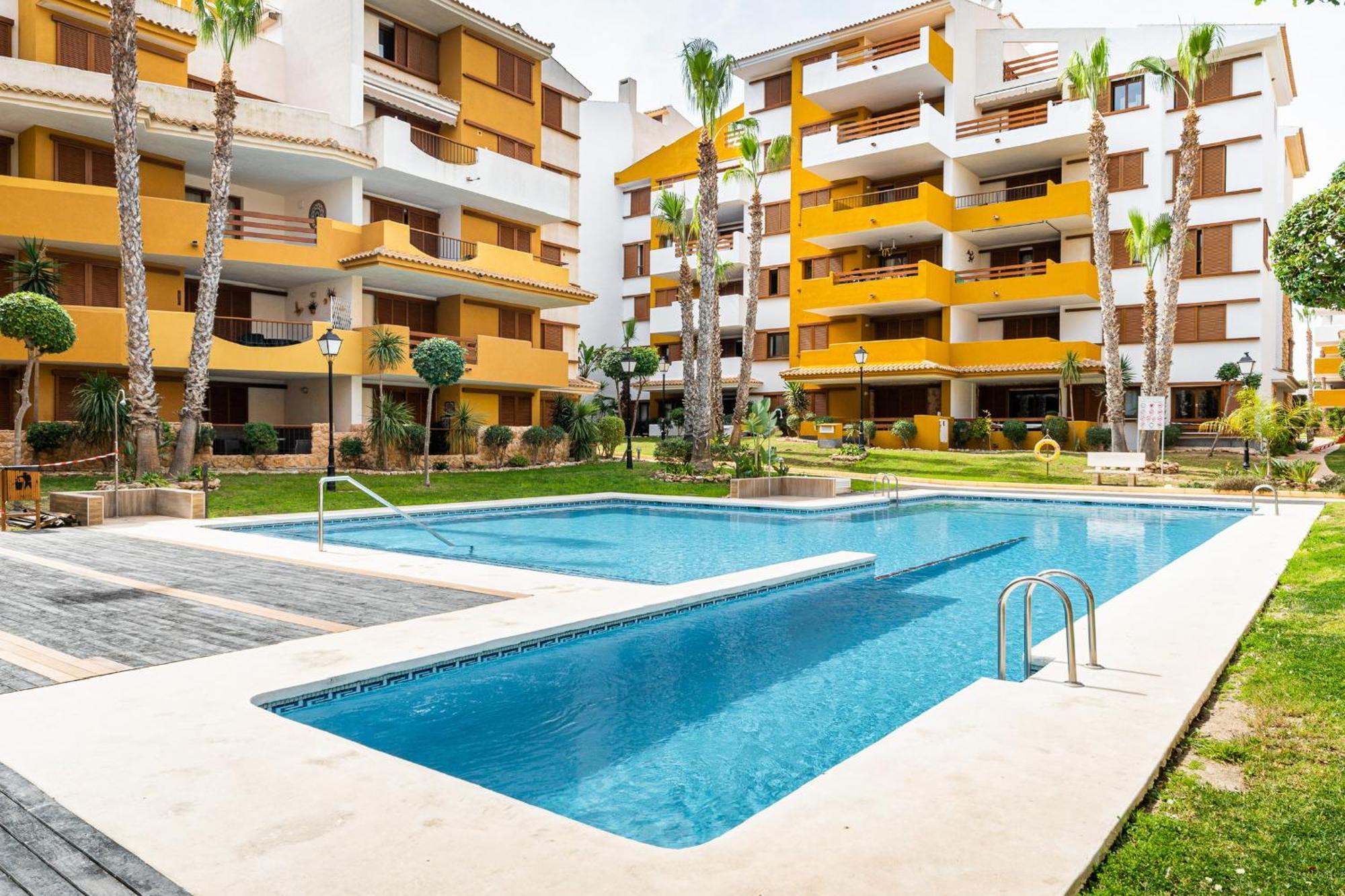 Tornado Apartamento Sunrise Torrevieja Ngoại thất bức ảnh
